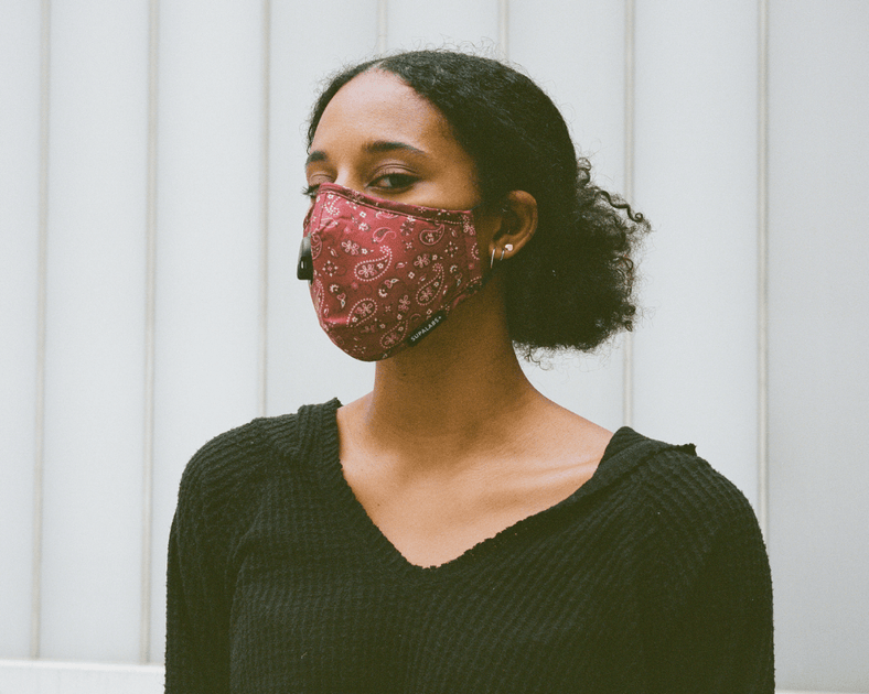 Everything You Need to Know About Wearing Face Masks While Traveling ...